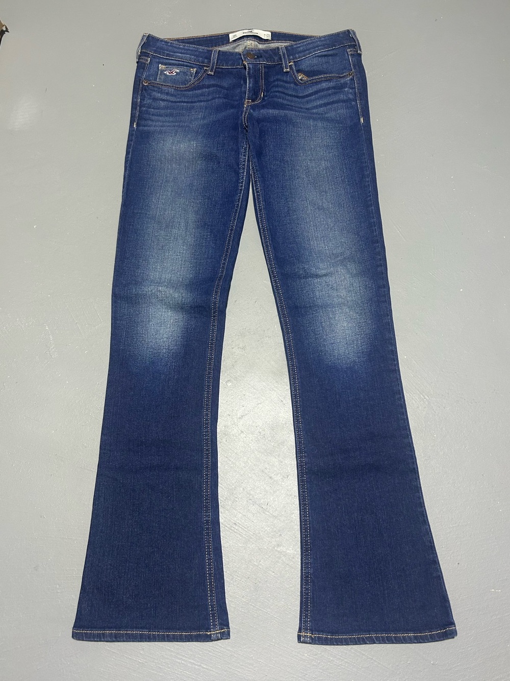 Hollister Y2K Flared Bootcut Blue Jeans (Women’s Size 9R - 29W x 33L)